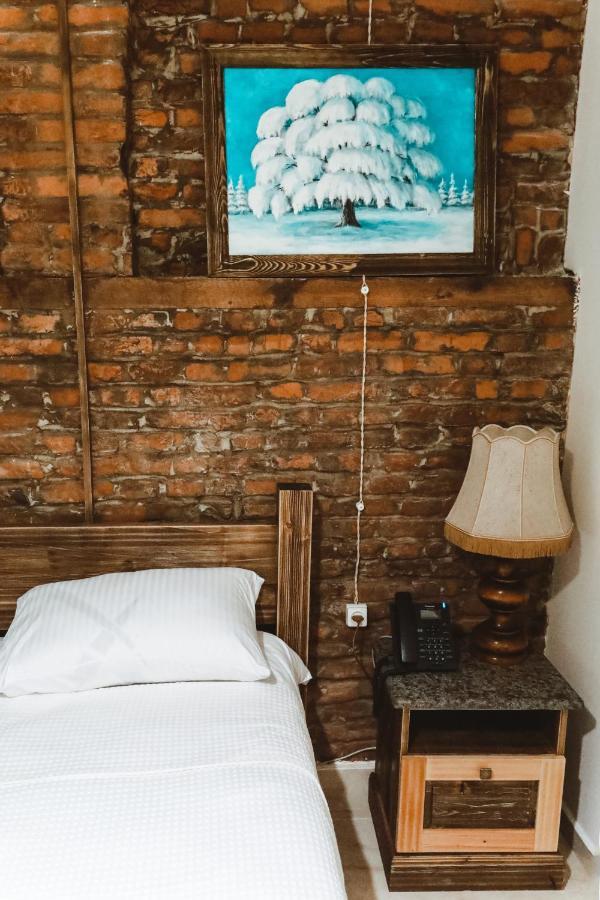 Hotel Verdzi Kutaisi Luaran gambar