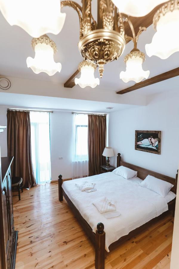 Hotel Verdzi Kutaisi Luaran gambar