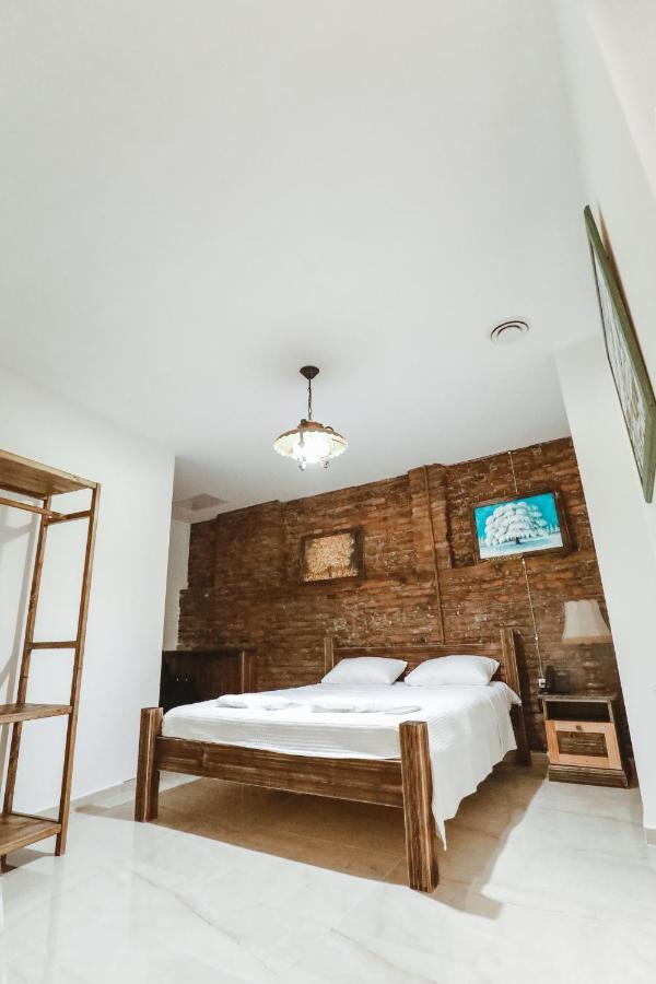 Hotel Verdzi Kutaisi Luaran gambar