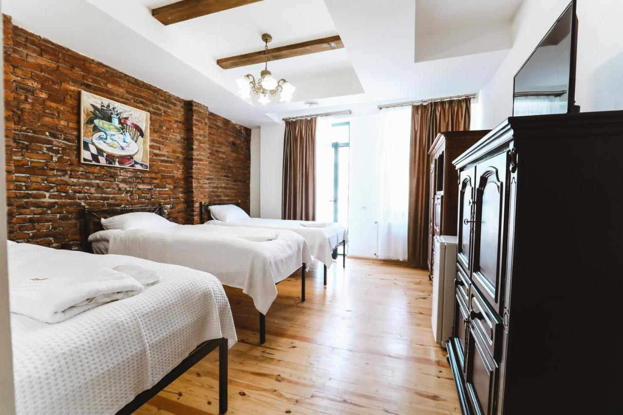 Hotel Verdzi Kutaisi Luaran gambar