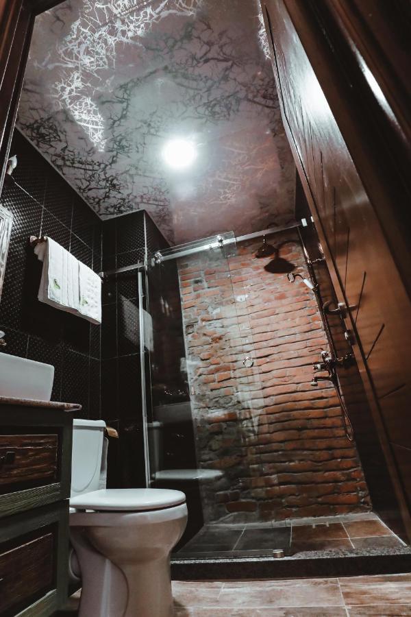 Hotel Verdzi Kutaisi Luaran gambar